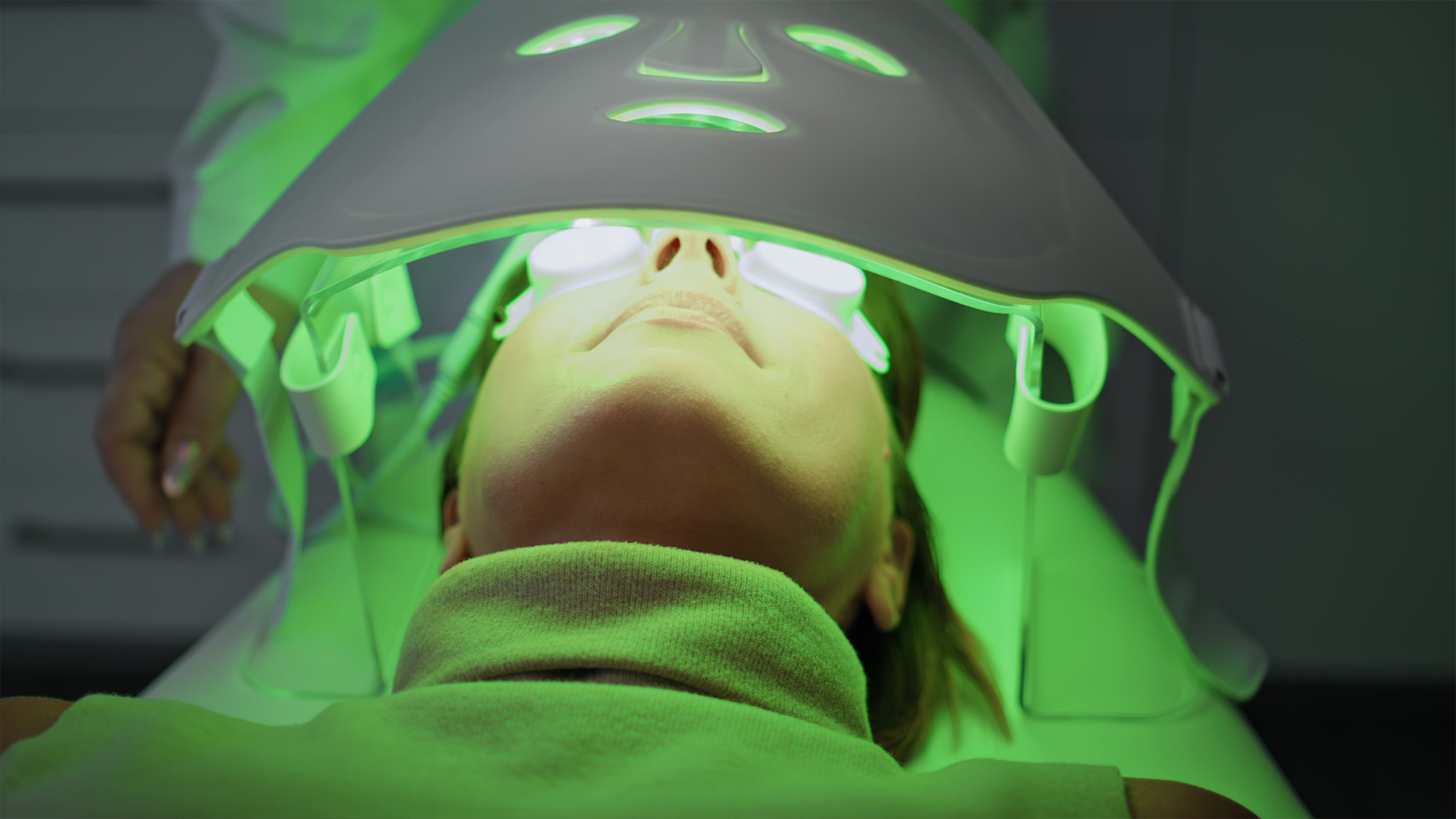 led-facial